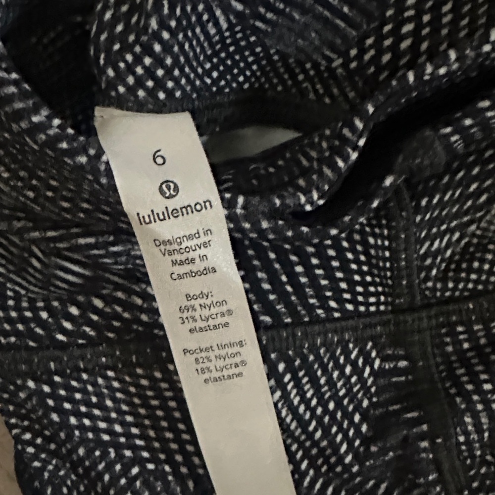 Lululemon Wunder crop Black and White Patterned Leggings